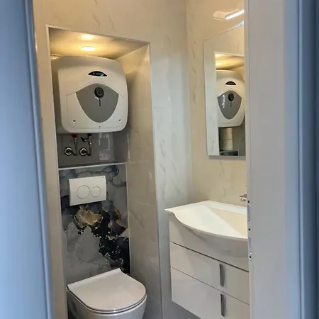 Madonna Apartment
