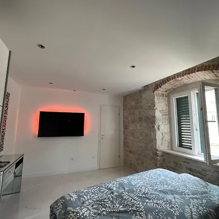 Madonna * ספליט