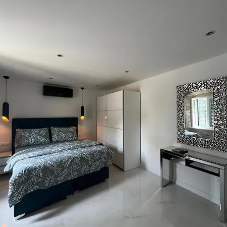 Madonna * ספליט